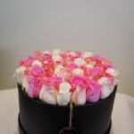 50pcs Pink And White Roses with Lether Boxes