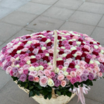 BASKET 421 MIX COULOR ROSES