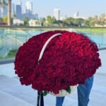 Red Roses with Medium arrangement (300)