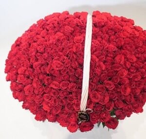 Red Rose Arranegemt